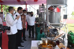 Inovasi Minyak Makan Merah sebagai Alternatif Pencegahan Stunting