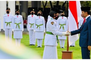 Jokowi Kukuhkan 86 Anggota Paskibra 2022