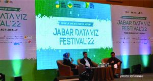 Melalui JDVF, memudahkan dalam memahami data