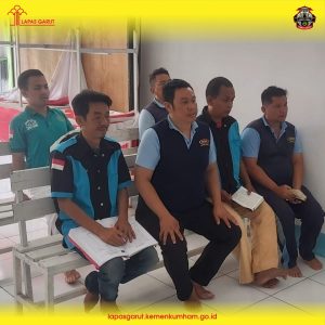 Ibadah Rutin di Gereja Immanuel Lapas Garut