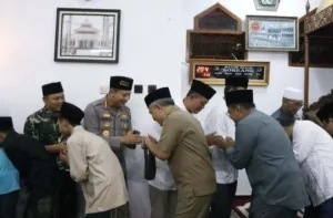 Mengawali Safari Ramadhan, Bupati Bandung dengan Forkopimda Laksanakan Tarling di Masjid Besar Soreang