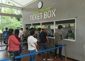 Libur Lebaran, Masuk Objek Wisata Bandung Zoo Pengunjung dapat Bonus Ice Cream Campina