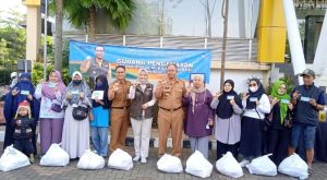 Cimahi Salurkan 6000 Paket Sembako pada Operasi Pasar Murah Bersubsidi