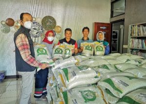 Pemkot Bandung Salurkan 388 Ton Beras ke 38.802 Warga