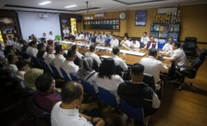Usai Libur Lebaran, Hari Kerja Pertama ASN Kota Bandung Langsung Layani Publik