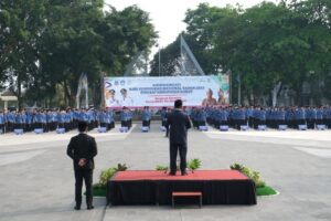 Bupati Garut Pimpin Upacara Peringatan Hardiknas Tingkat Kabupaten Garut Tahun 2023