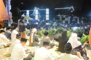 Shalawat Bergema di Alun-alun Sumedang