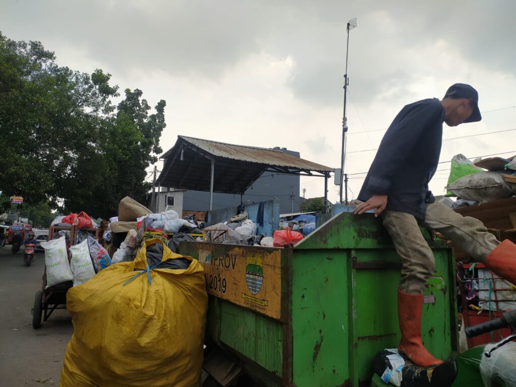 Produksi Sampah di Kota Cimahi Capai 275 Ton per Hari, Pemkot Anggarkan Rp40 Miliar untuk Biaya Angkut