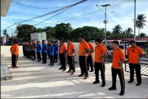 Wujudkan Sinergitas TNI-Polri, Satgas Marinir Ambalat XXVIII Ikuti Olahraga Bersama Di Sebatik
