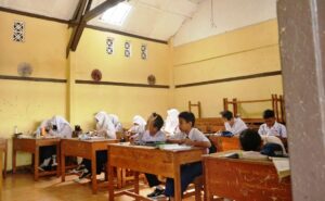 Sekolah Dewi Sartika: Sekolah Perempuan Pertama dari Bandung