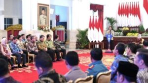 Presiden Jokowi Terima Laporan Hasil Pemeriksaan atas LKPP dan IHPS II Tahun 2022
