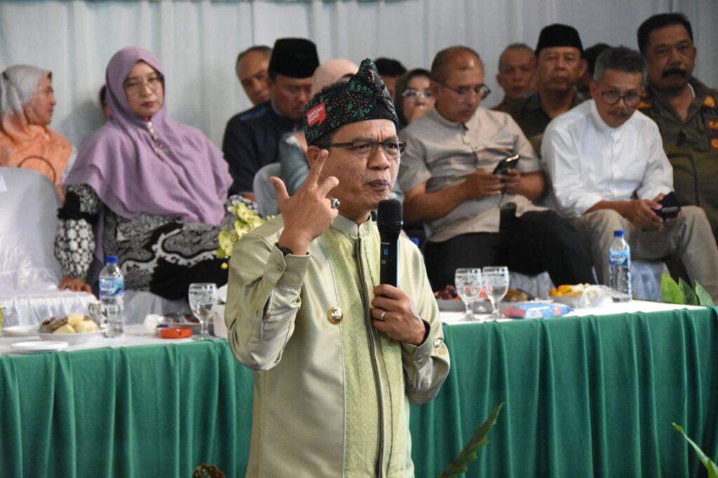 Rembug Bedas : Kang DS Menerima Curhatan dari Aparatur Desa Lamajang