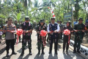 TMMD di Wanajaya Tuntas, Jalan Tembus Sudah Dibeton