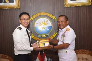 Pangkoarmada II Terima Courtesy Call Kasal Singapura