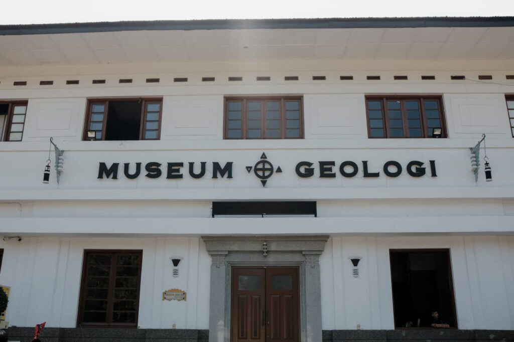 Museum Geologi