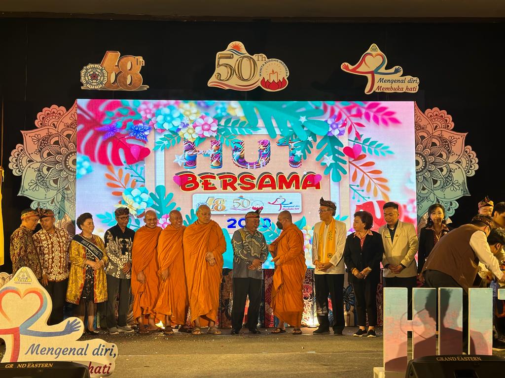 Pemkot Apresiasi Umat Buddha Kota Bandung Junjung Tinggi Toleransi Antar Umat Beragama