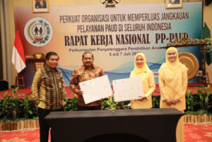 Mendidik Generasi Emas Bukan Dimulai dari SD, Tetapi Dimulai Sejak Remaja Belum Menikah