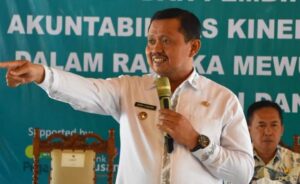 Bupati Dony Apresiasi Kinerja Pemerintahan Desa