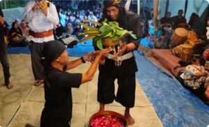 Merawat Budaya Leluhur, Dusun Ciwaru Gelar Hajat Lembur