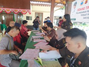 50 Orang Pelaku Pembuang Sampah Sembarangan di Kota Cimahi Jalani Sidang Tipiring