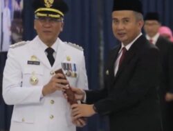 Pj. Gubernur Jabar Lantik Dicky Saromi sebagai Penjabat Wali Kota Cimahi
