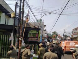 Ribuan Spanduk Alat Peraga Sosialisasi yang Melanggar Aturan Ditertibkan