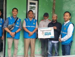 Program Light Up The Dream, PLN UP3 Cimahi Salurkan Bantuan Listrik Gratis dari Karyawan PLN