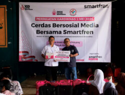 Dukung Pemerataan Literasi Digital, Smartfren Donasikan Laptop ke Sekolah Masyarakat Marginal di Indonesia 