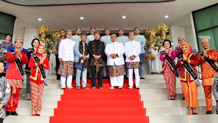 Hari jadi ke-542
