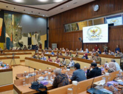 Rapat Bersama Komisi II DPR RI, Menteri AHY Berikan Laporan Penyesuaian Rencana Kerja dan Anggaran Kementerian Tahun 2025