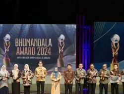 Kementerian ATR/BPN Raih Penghargaan Bhumandala Rajata Perak sebagai Lembaga Bhumandala Penyelenggaraan Informasi Geospasial Tematik
