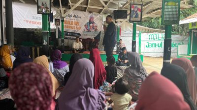 Blusukan ke Cipeundeuy, Gilang Dirga Ingatkan Emak-emak Istikharah Sebelum Datang ke TPS