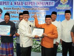 Sukseskan Program Indramayu Berzakat, Wabup Berikan Apresiasi 2 Desa Pengumpul Zakat Maal Terbanyak