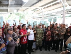 Serahkan 965 Sertipikat Hasil Konsolidasi Tanah, Menter Nusron Wahid Tekankan Hal Penting ini untuk Warga Kabupaten Semarang
