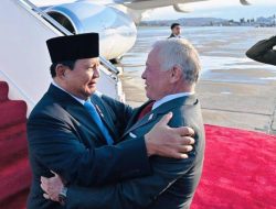 Sambutan Hangat dan Penghormatan Tinggi, Presiden Prabowo Disambut Langsung Raja Abdullah II di Amman