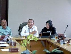 Para Guru Honorer Minta DPRD Kab. Bandung Perjuangkan Nasibnya