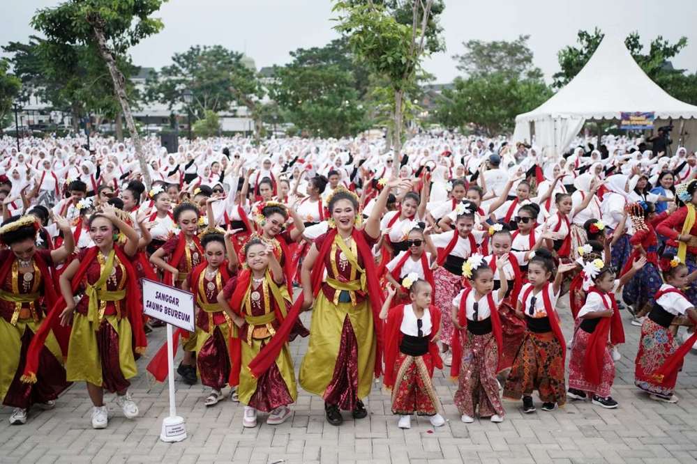 Hari Tari Sedunia