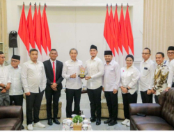 Ketum PSI Kaesang Pangarep Kunjungi Wali Kota Bogor