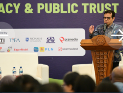 Hari Kebebasan Pers Sedunia, Wamen Nezar Patria Serukan Media Nasional Temukan Model Bisnis Baru
