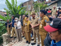 Wakil Wali Kota Bandung Tinjau Lokasi Longsor di Sukajadi, Tegaskan Penertiban Bangunan di Bantaran Sungai