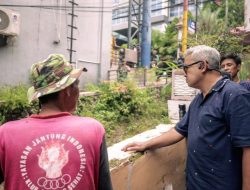 Lagi, Wali Kota Bandung Minta Warga yang Tinggal di Pinggir Sungai Pindah
