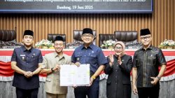 Pemkot dan DPRD Bandung Sepakati Rancangan Perubahan KUA dan PPAS APBD 2025, Fokus ke Pendidikan dan Kesehatan