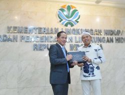KDM Temui Menteri LH Bahas Pemulihan Lingkungan di Jabar