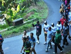 Bupati Tantang Ketua Sumedang Walkers Jalan Kaki 65 km