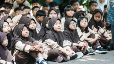 Di Kota Bandung Tak Boleh Ada Anak Putus Sekolah 