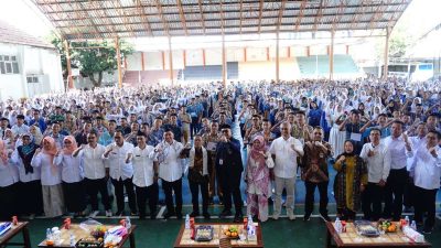 Bupati Garut Dampingi Wamendikdasmen Monitoring MPLS di SMA Ciledug Al-Musaddadiyah