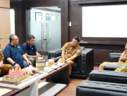 Bupati Garut Sambut Baik Rencana Program Peningkatan Kompetensi Digital Guru oleh Telkom Indonesia